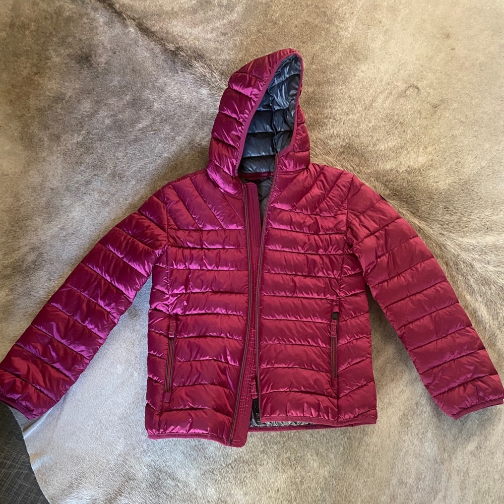 Hot pink winter puff coat, very comfortable